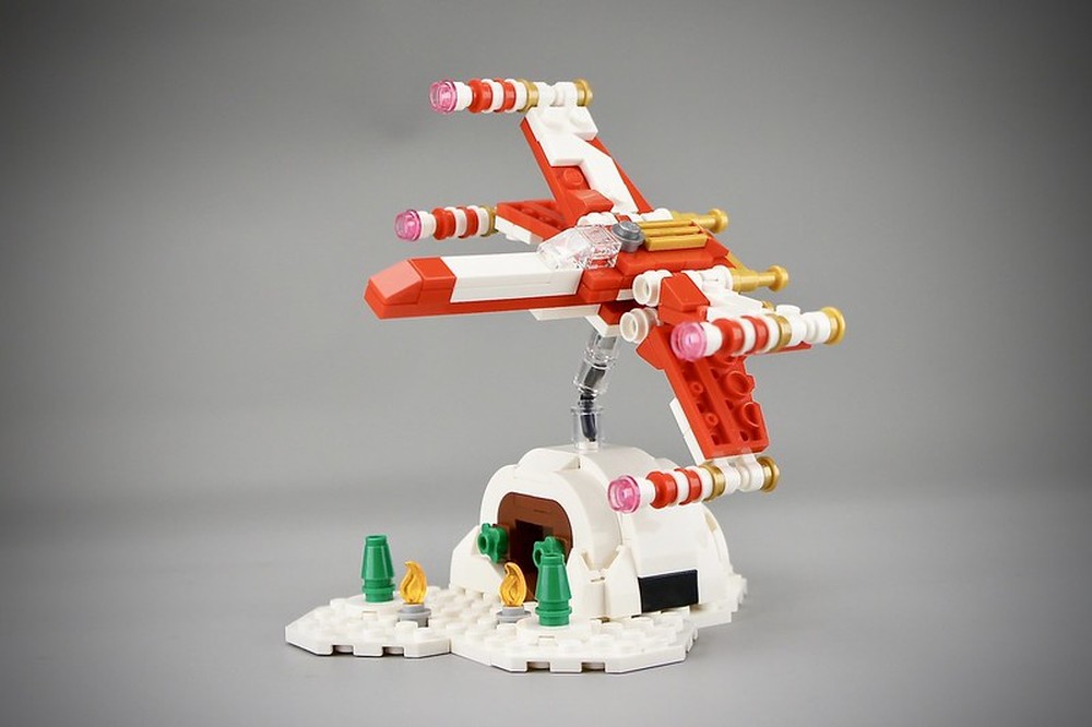 Lego Christmas X-Wing Microscale