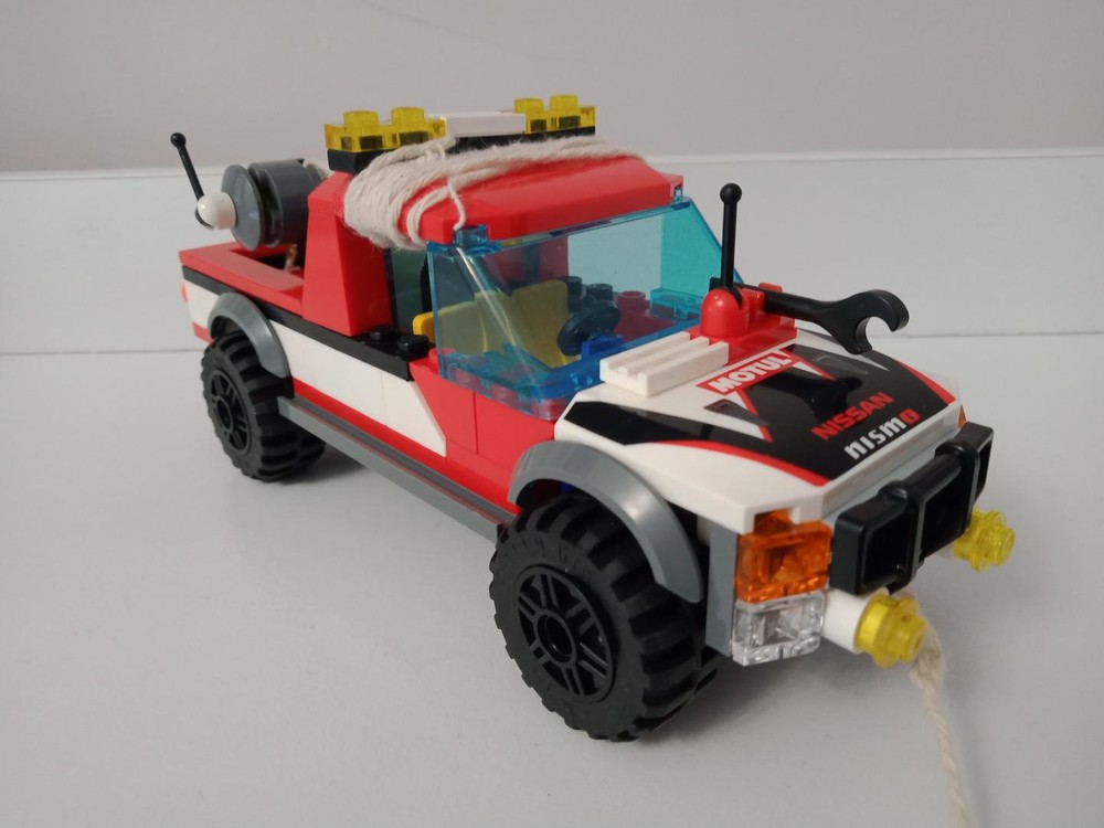 Lego Nissan enduro ute