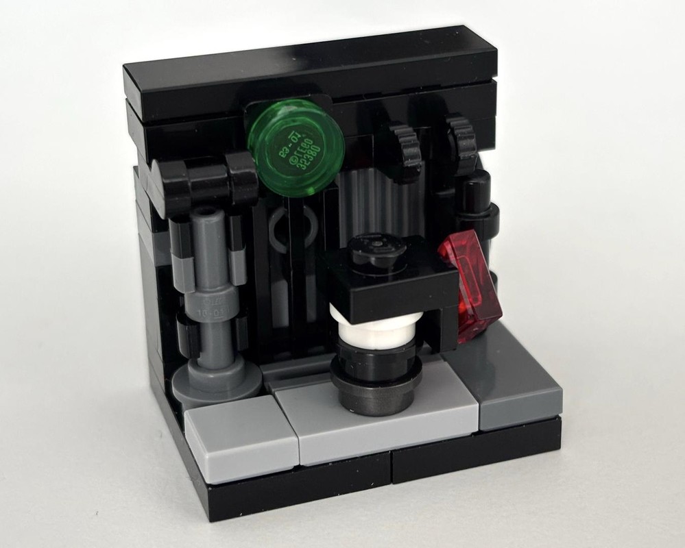 Lego Micro Borg Cube Interior Diorama