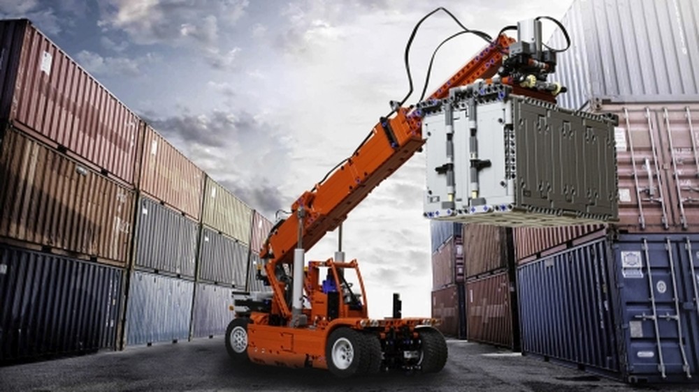 Lego Technic Reachstacker