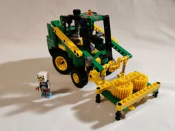 42168 Compact loader