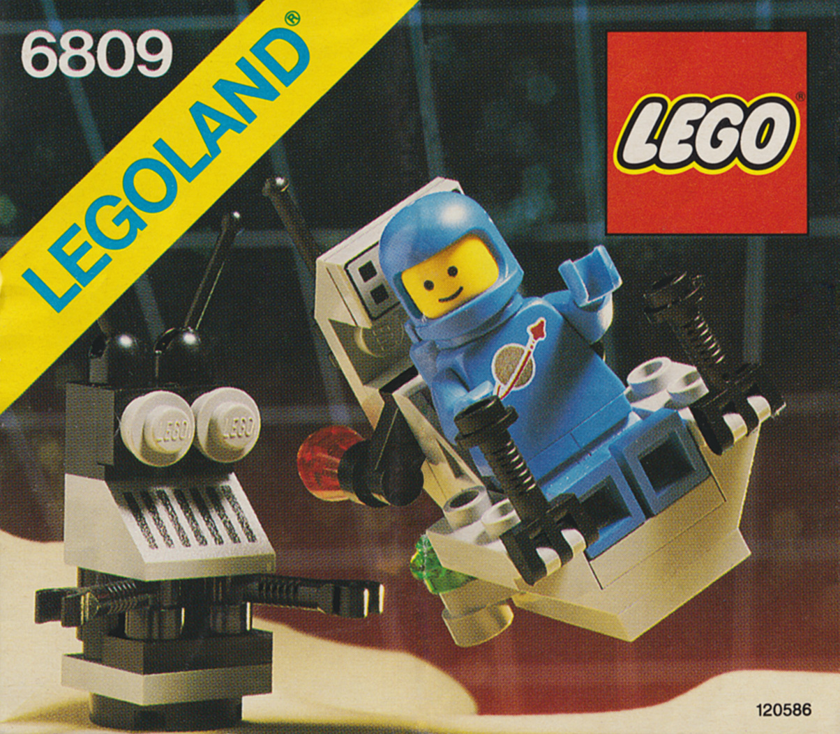 Lego XT-5 and Droid