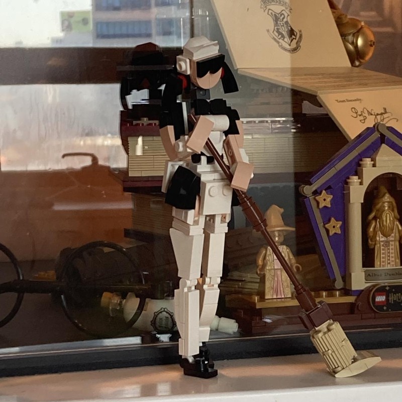 Lego Maid