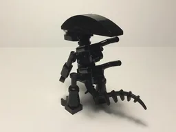 Xenomorph - minifigure scale
