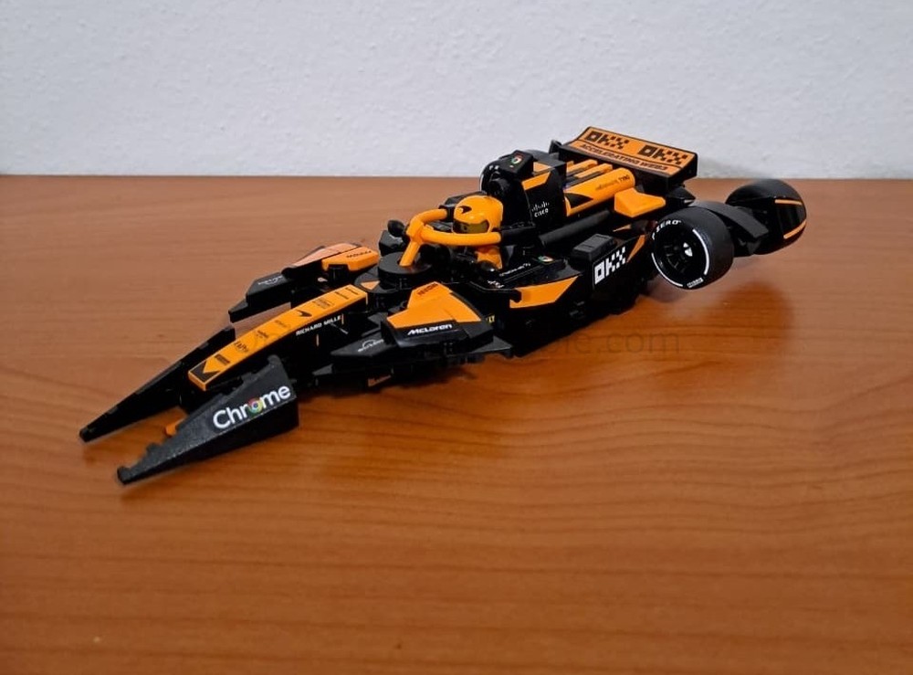 Lego Mclaren F1 Speeder (77251 ALT)