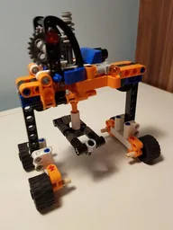 42088 alt Container Crane
