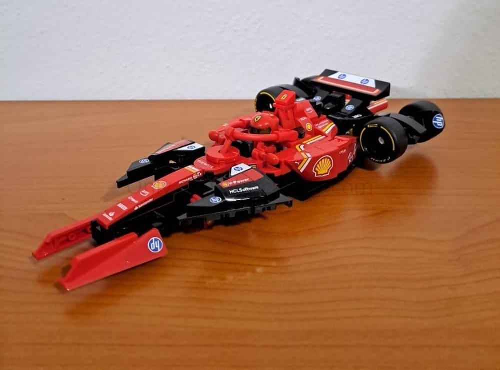 Lego Scuderia F1 Speeder (77242 ALT)