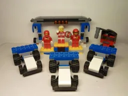 31033 Victory Racers