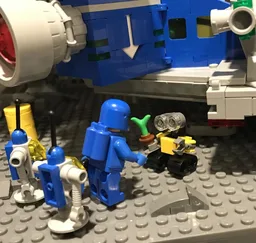 WALL-E (minifigure scale)