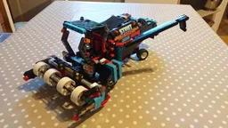 Combine Harvester (LEGO 42016 alternative build)