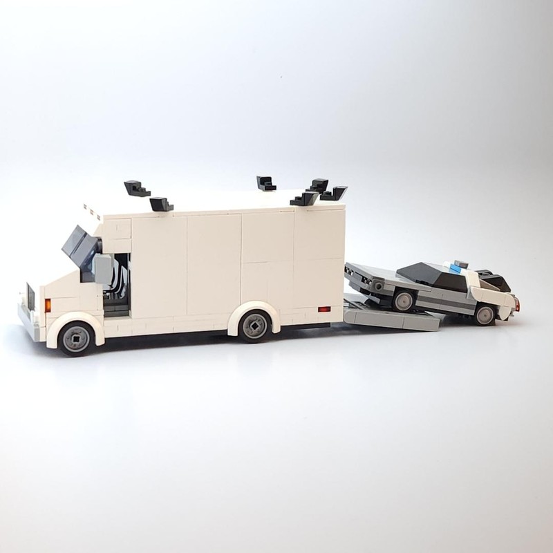 Lego Back To The Future Time Machine and Transporter