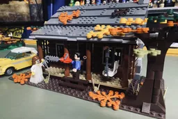 The Evil Dead Knowby cabin