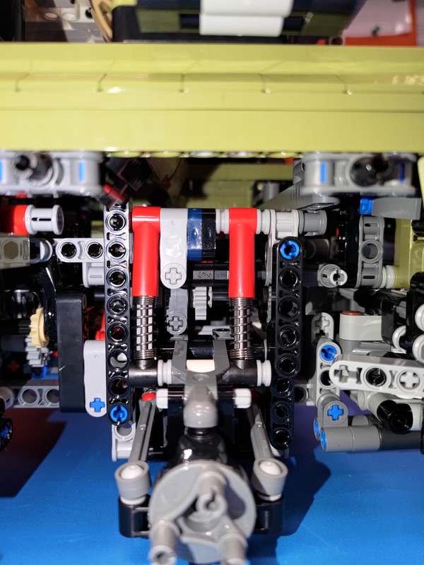 Lego 42110 - Squeaky Suspension Fix