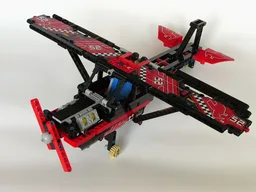 8041: Propeller Plane