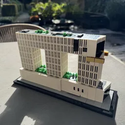 Elephant Building 1:800 Scale