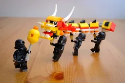 Dragon dance (Chinese New Year)