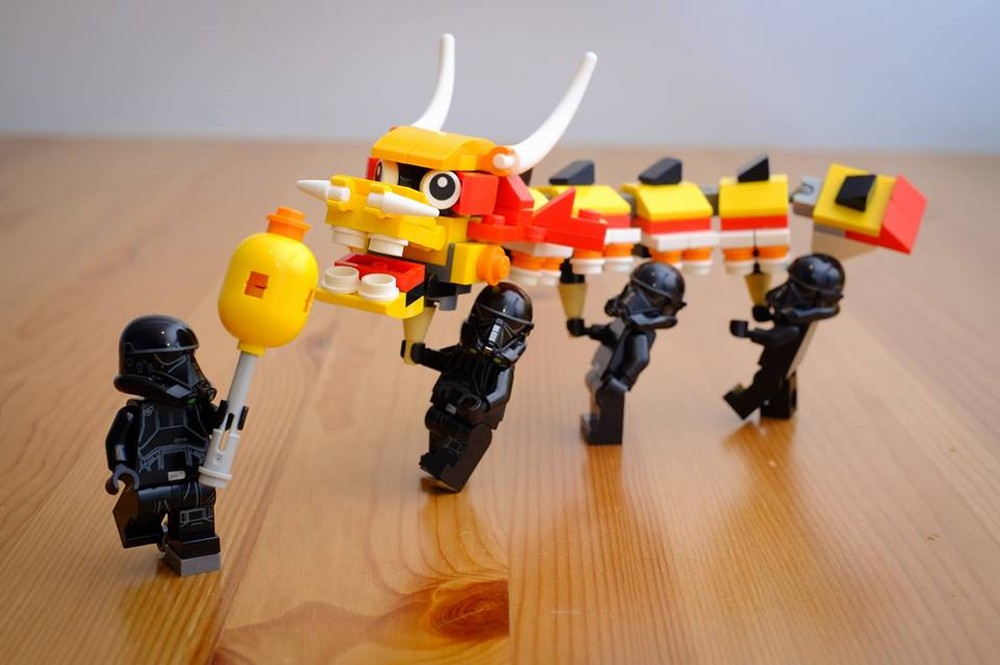 Lego Dragon dance (Chinese New Year)