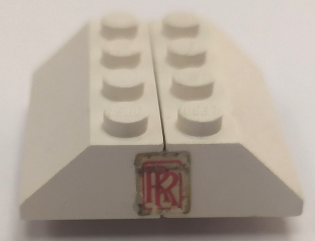 Lego Stickered Assembly 4 x 4 x 1 with 'RR' Rolls-Royce Logo Pattern (Sticker) - Set 395-1
