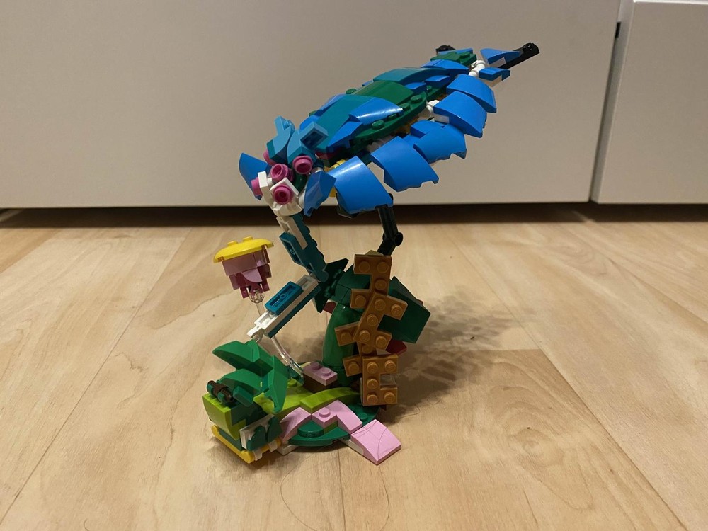 Lego Opabinia alternate