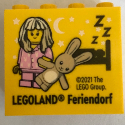 Lego Brick 2 x 4 x 3 with 'LEGOLAND Feriendorf', Pajama Girl, Teddy print / Yellow