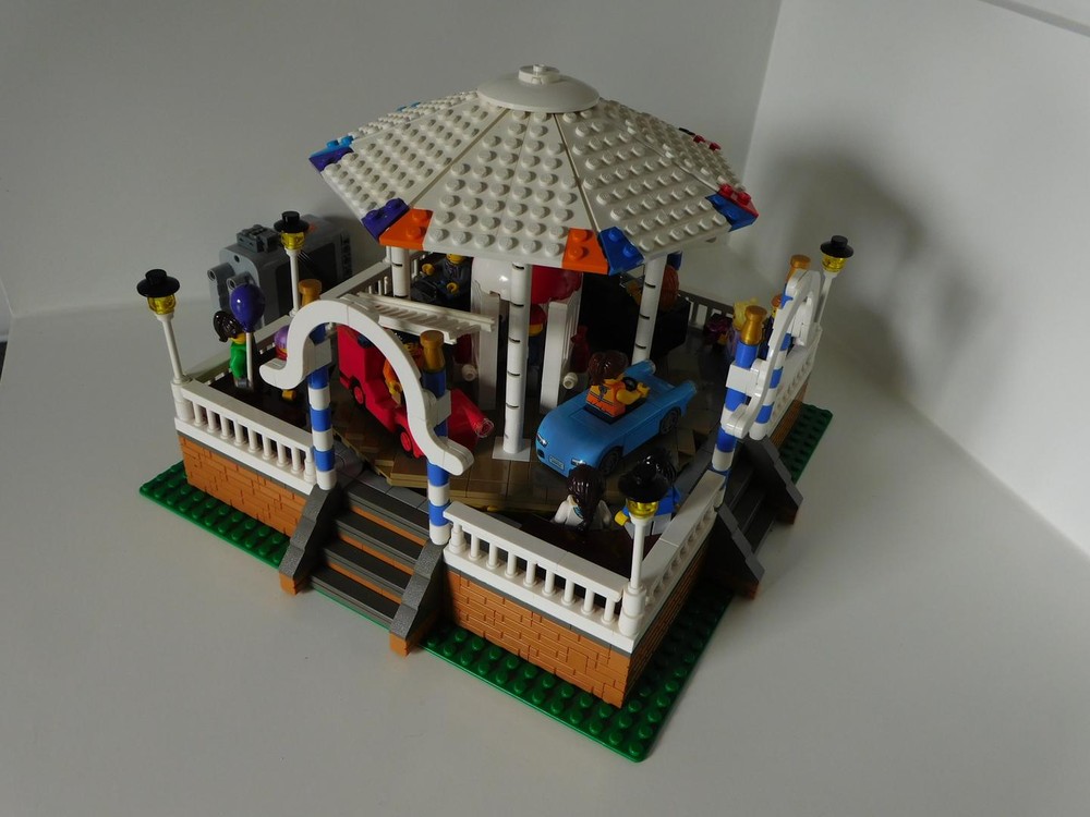 Lego Brick Build Roof for Merry Go Round