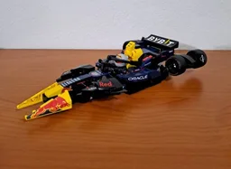 Red Bull F1 Speeder (77243 ALT)