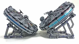 Millennium-Falcon Stands for 75257 & 75105 with Flexible Clips and Landing Gears