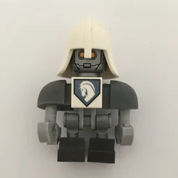 Lance Bot with White Helmet