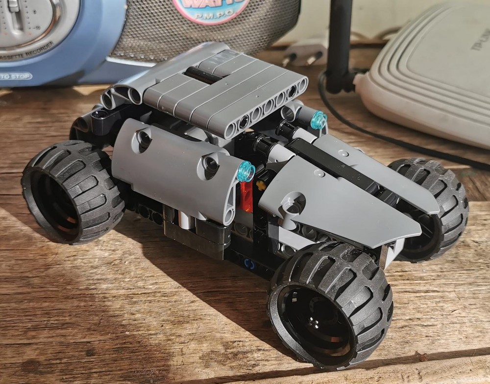 Lego Mad Max Hot-Rod 42090C model
