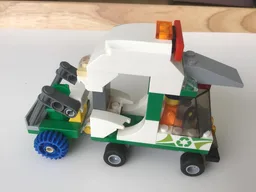 60249 Shuttle Bus & Trailer