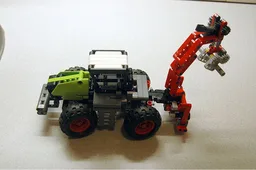 Mini Claas Xerion