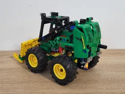 42136 Compact Loader
