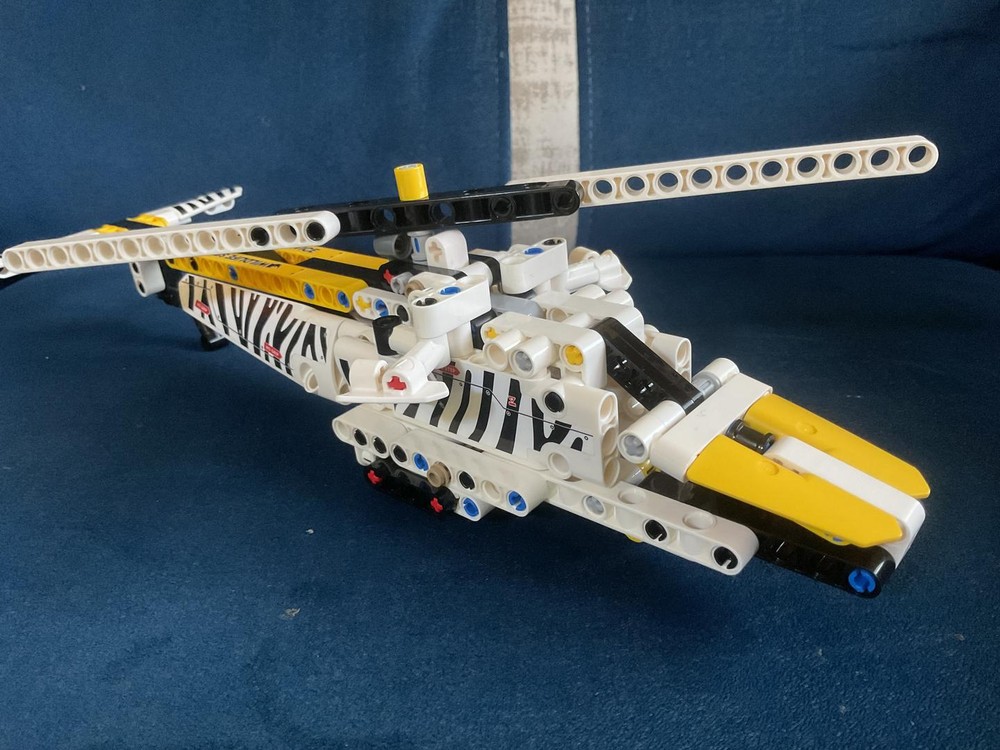 Lego 42198 Alt: helicopter