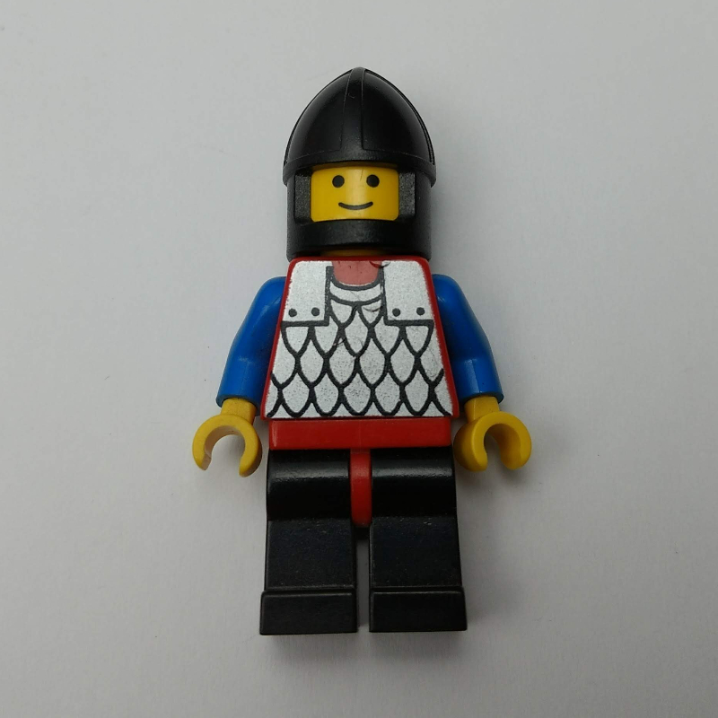 Lego Knight (Scale Mail on Red) - Blue Arms, Black Legs, Black Chin-Guard