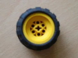 Wheel 43.2 x 28 Balloon Small with Axle Hole (+ Shape) with Black Tire 43.2 x 28 S Balloon Small (6580a / 6579) / Yellow