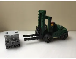 76907 - Forklift