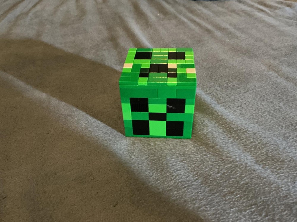 Lego Creeper Head