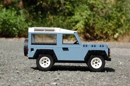 Land Rover Defender 90