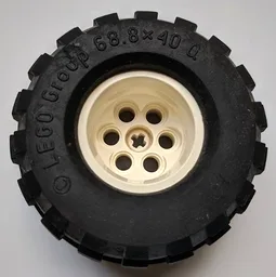 Wheel 68.8 x 40 Balloon Large, with Black Tire 68.8 x 40 Balloon Large (2996 / 2995) / White