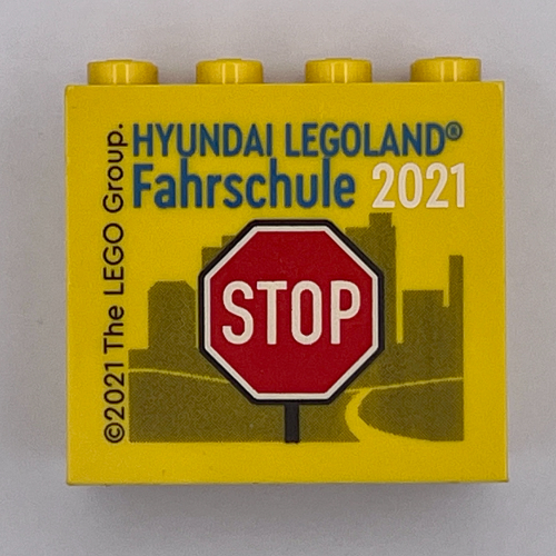 Lego Brick 2 x 4 x 3 with 'Hyundai LEGOLAND Fahrschule 2021' and STOP Sign Print / Yellow