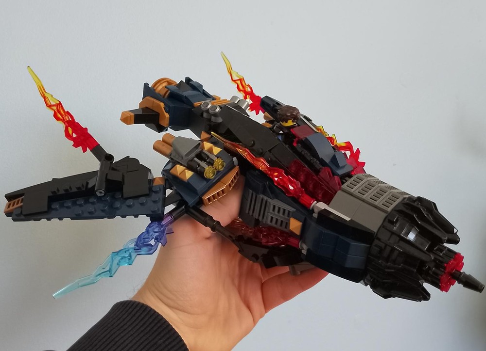 Lego Rogue's Shatterspin Lightning Hawk