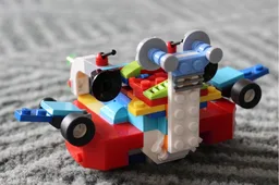 10402 Spaceship