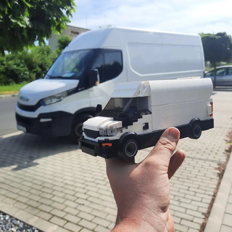 Lego Iveco Daily - Short