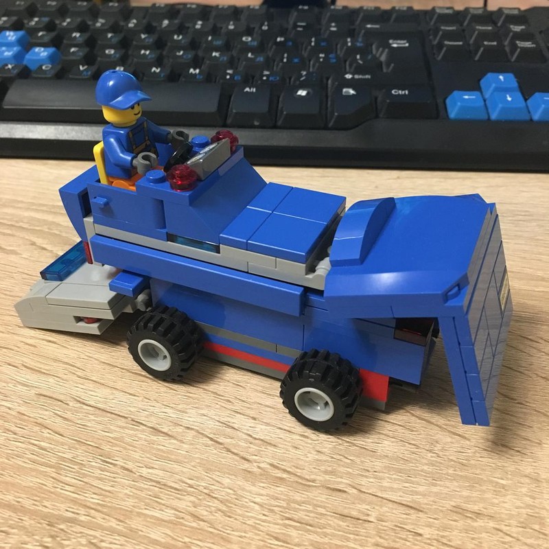 Lego Ice resurfacer