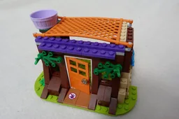 41335 Mia's Forest Hideout