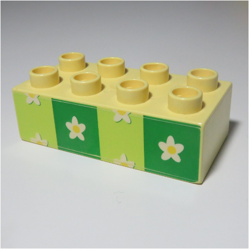 Lego Duplo Brick 2 x 4 with Flower Wallpaper Print / Light Yellow