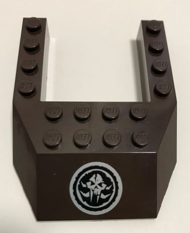 Lego Wedge 6 x 8 Cutout with Alien Skull in Black Circle Pattern (Sticker) - Set 70228
