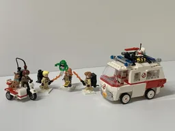 Ghostbustin Mystery Machine