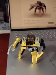 31014 Three Legged Droid