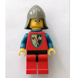Knight (Crusader Axe) - Red Legs, Plastic Cape